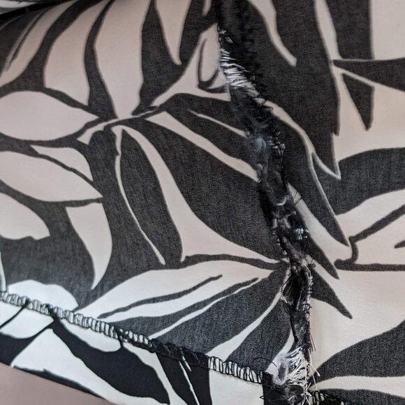 GIORGIO FIORLINE COLLECTION Leaf Print Wrap Maxi Skirt Black and White Size 8 - Picture 7 of 13